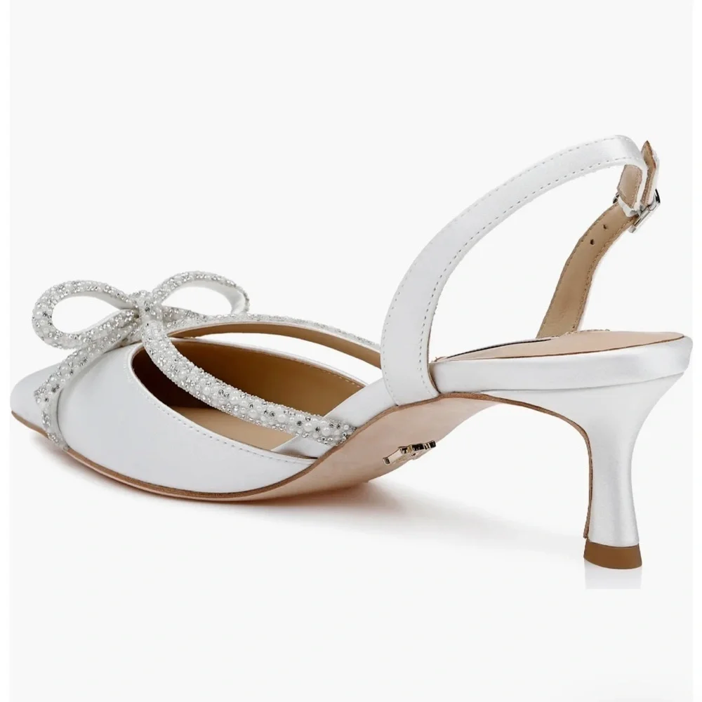 Badgley Mischka Angelina Slingback Pointed Toe Kitten Heel Pump -white Satin 9.5